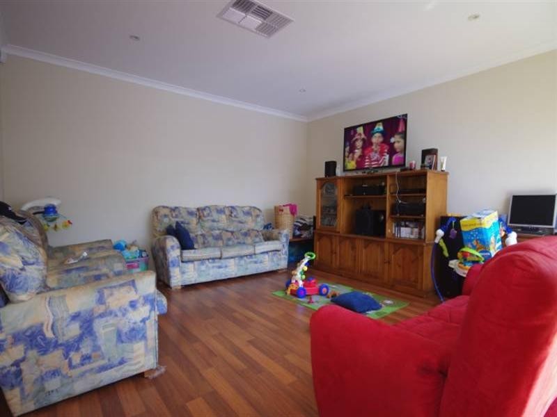 61 Marloo Road, Westminster WA 6061