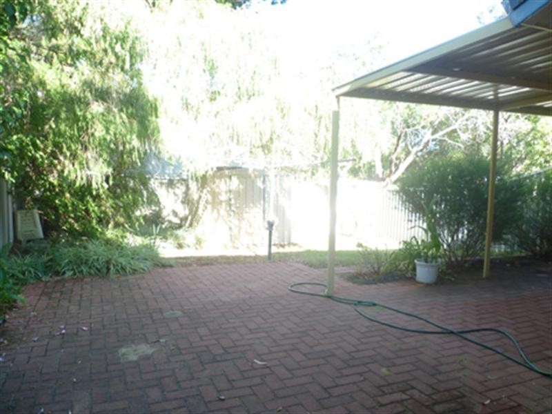 6B Casserley Avenue, Girrawheen WA 6064