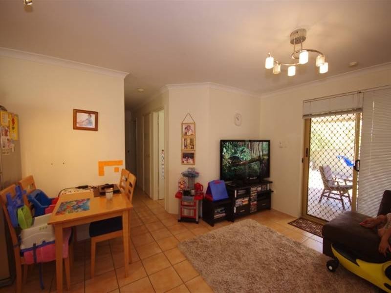 18b Chestnut Grove, Mirrabooka WA 6061