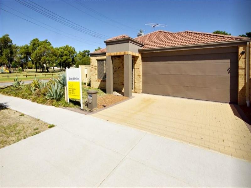 14 Heyshott Road, Balga WA 6061