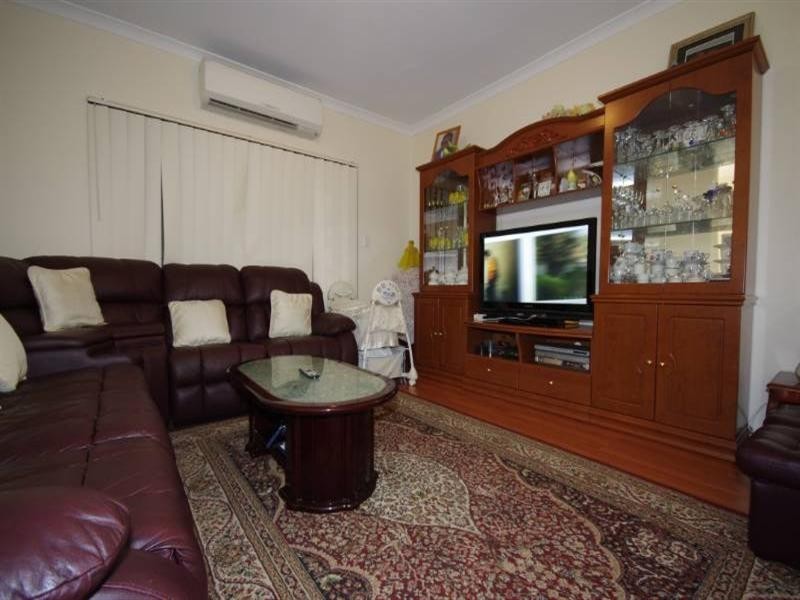 24 Wallington Road, Balga WA 6061