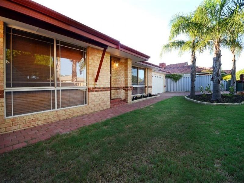 14 Leveque Ramble, Ballajura WA 6066