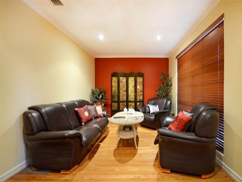 14 Leveque Ramble, Ballajura WA 6066