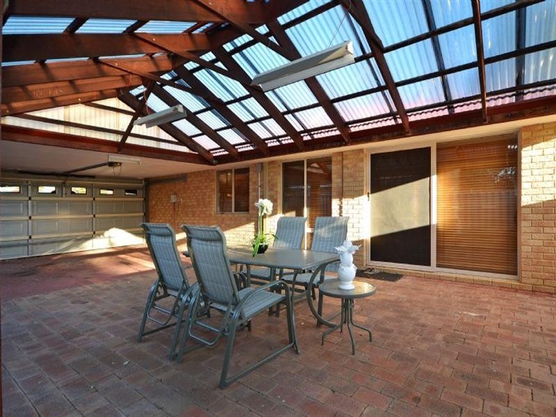 14 Leveque Ramble, Ballajura WA 6066