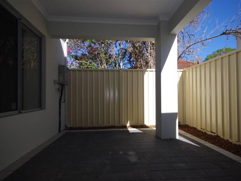 31a Robertsbridge Road, Nollamara WA 6061