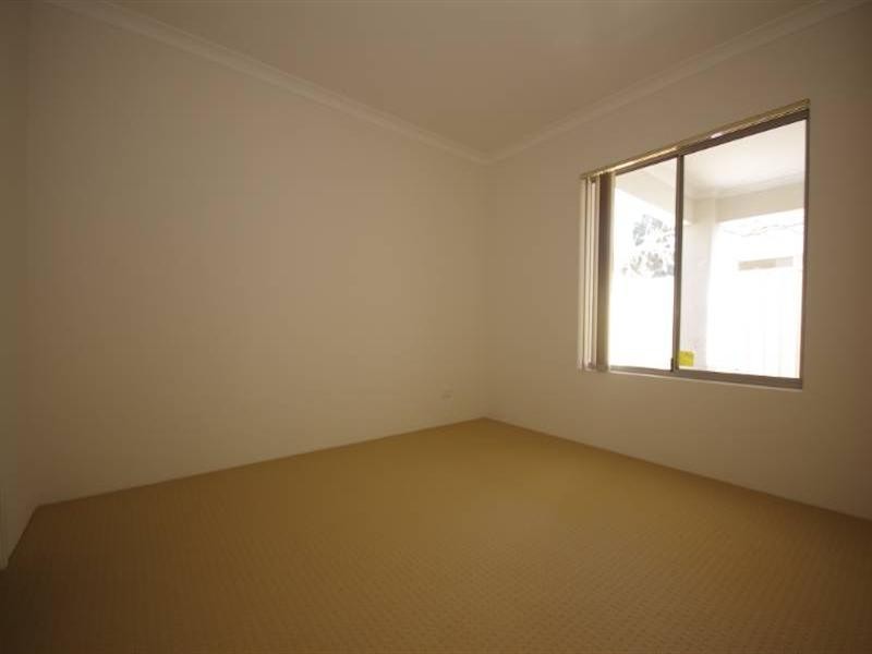 31a Robertsbridge Road, Nollamara WA 6061