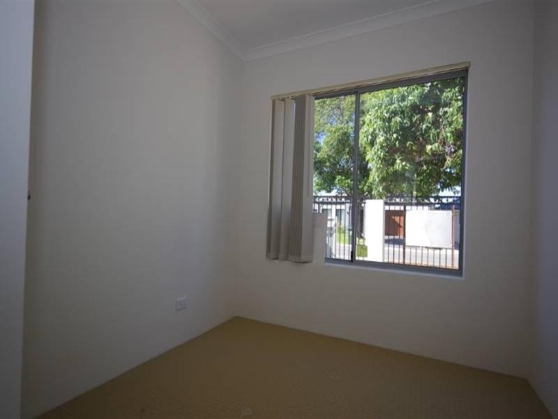 31a Robertsbridge Road, Nollamara WA 6061