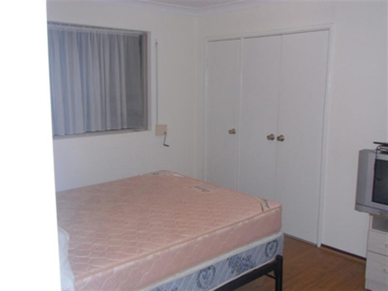 25 Lantana Crescent, Dianella WA 6059