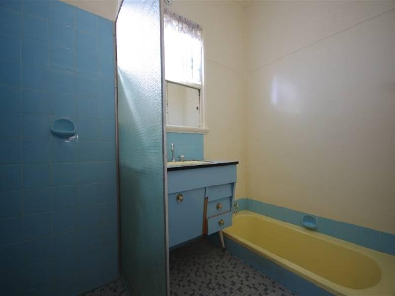 357 Flinders Street, Nollamara WA 6061