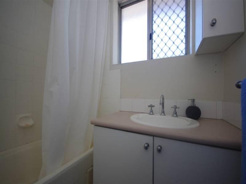 2/35 Burbridge Avenue, Koondoola WA 6064