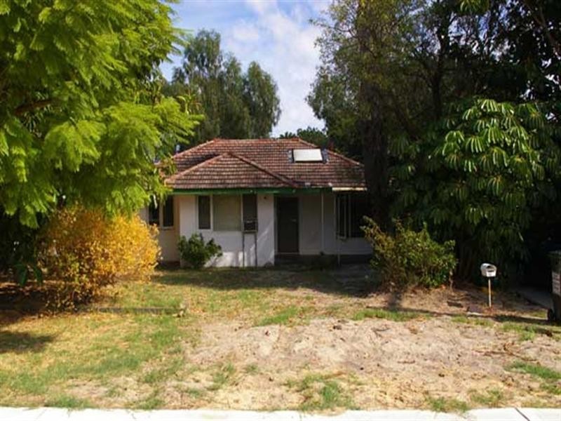 10 Tangmere Way, Balga WA 6061