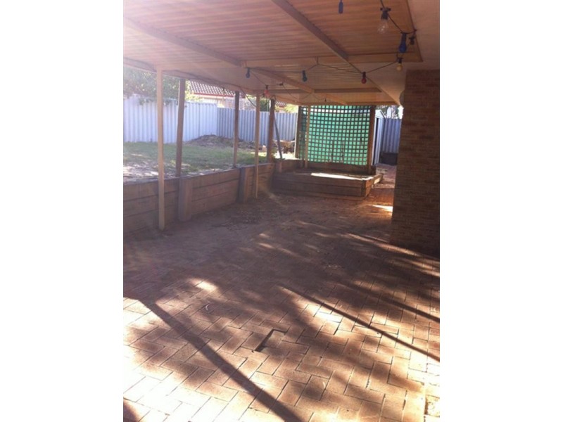 41 Leicester Square, Alexander Heights WA 6064