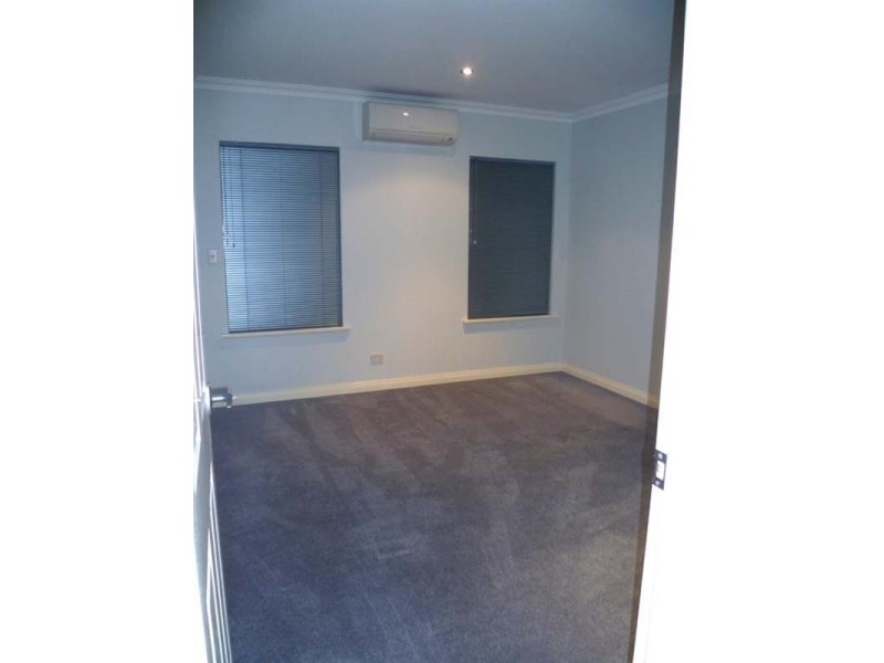 8 Selhurst Way, Balga WA 6061