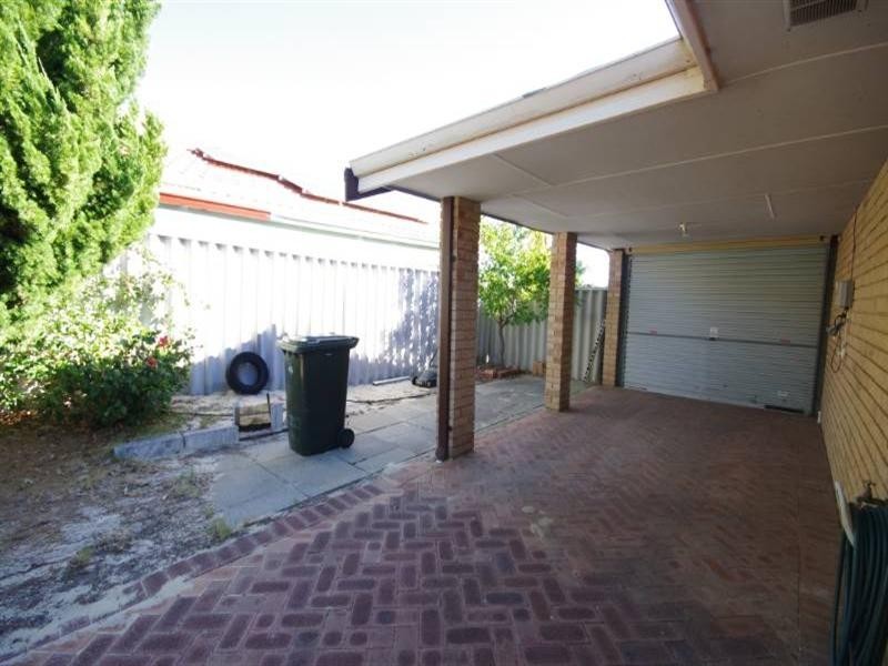 9 Hansa Place, Marangaroo WA 6064