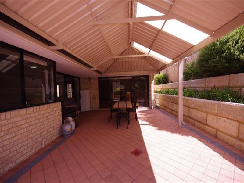 8 Felicia Court, Dianella WA 6059