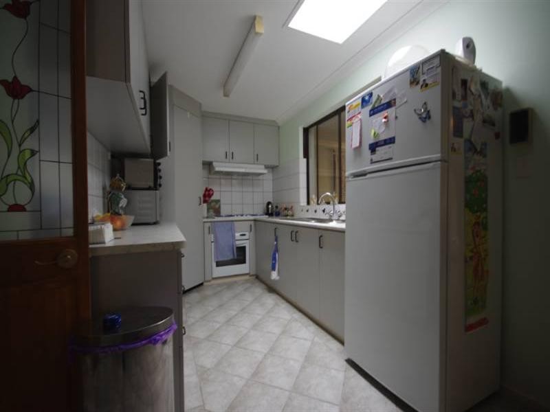 10 Ipswich Crescent, Girrawheen WA 6064