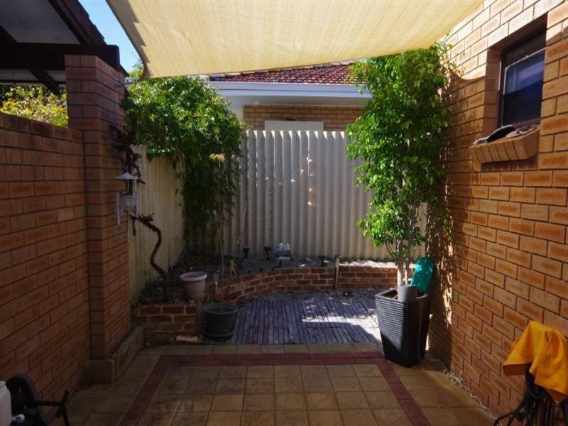 8/306 Grand Promenade, Dianella WA 6059