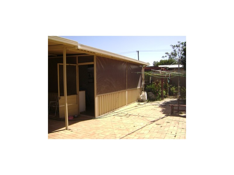 8 Mercer Way, Balga WA 6061