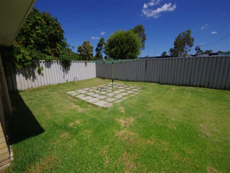 1 Meakers Way, Girrawheen WA 6064