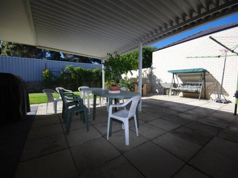 25 Wolya Way, Westminster WA 6061