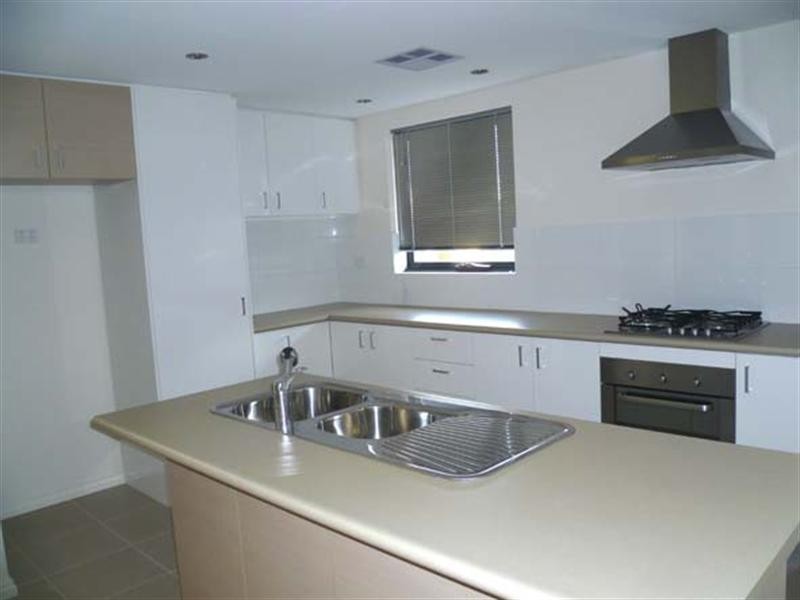 1/37 Harman Place, Aveley WA 6069