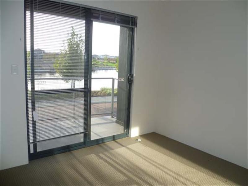 2/37 Harman Place, Aveley WA 6069