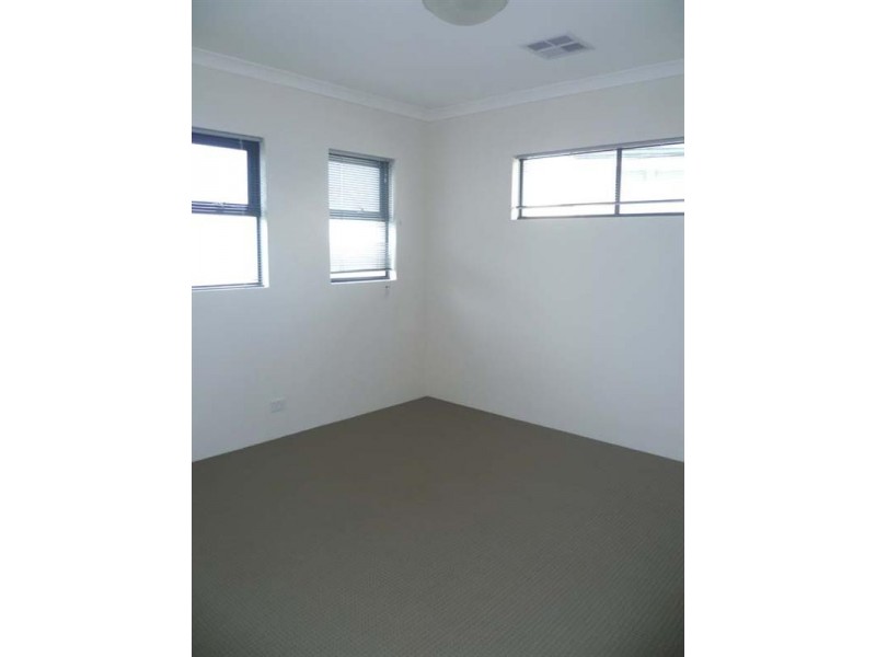 2/37 Harman Place, Aveley WA 6069