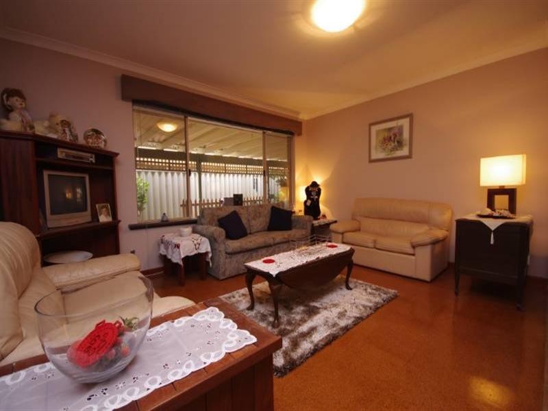 20 Picton Terrace, Alexander Heights WA 6064