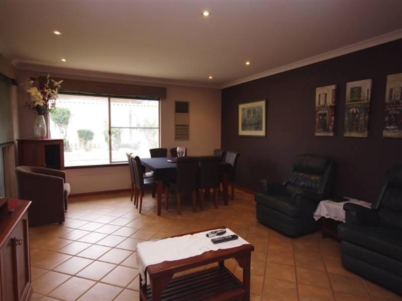 20 Picton Terrace, Alexander Heights WA 6064