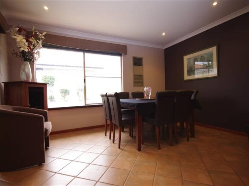 20 Picton Terrace, Alexander Heights WA 6064