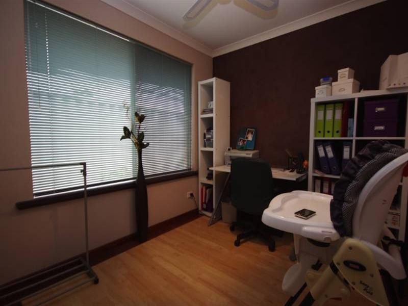 20 Picton Terrace, Alexander Heights WA 6064