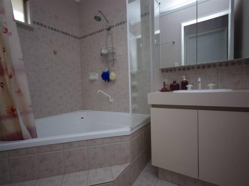 20 Picton Terrace, Alexander Heights WA 6064