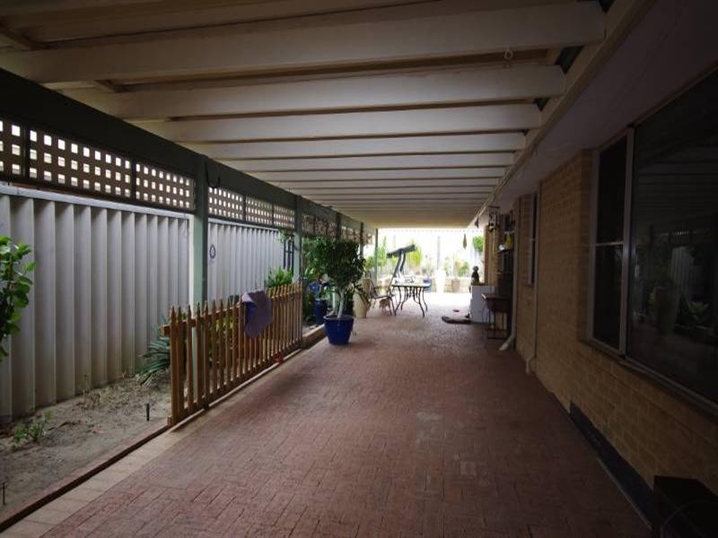 20 Picton Terrace, Alexander Heights WA 6064