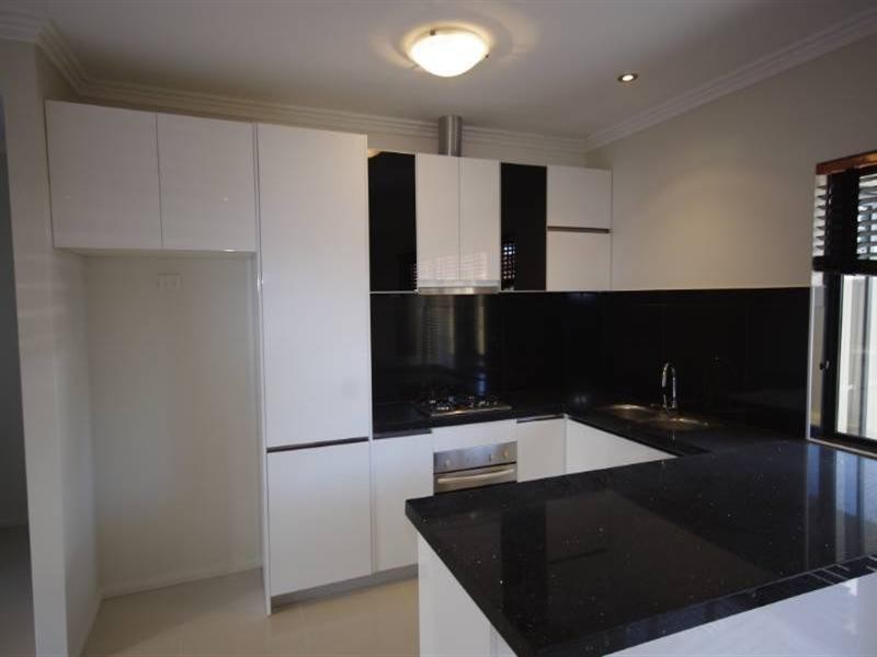 U1/217 Ravenswood Drive, Westminster WA 6061