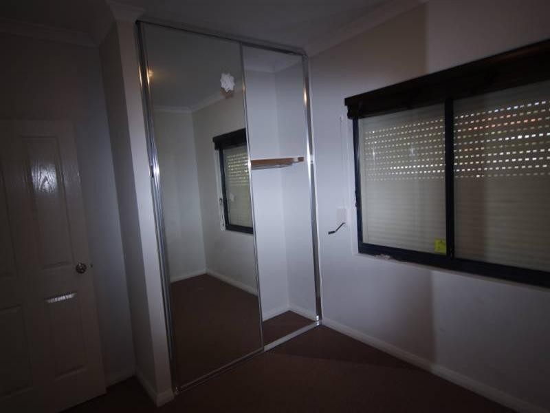 U1/217 Ravenswood Drive, Westminster WA 6061