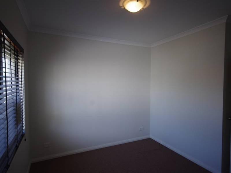 U1/217 Ravenswood Drive, Westminster WA 6061