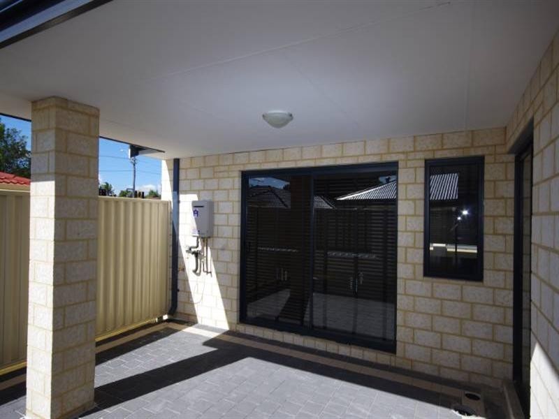 U1/217 Ravenswood Drive, Westminster WA 6061