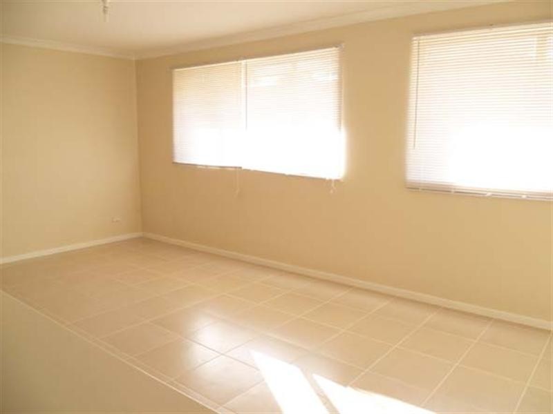 26 Harris Way, Westminster WA 6061