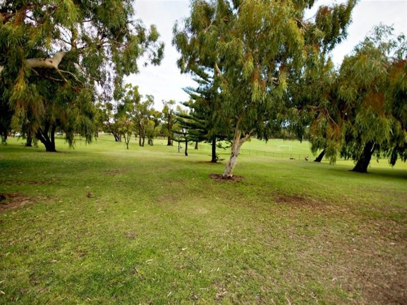 67 Wallington Crescent, Balga WA 6061