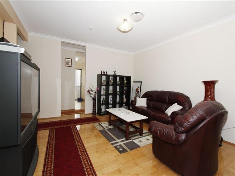 27 Colne Way, Girrawheen WA 6064