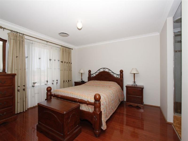 27 Colne Way, Girrawheen WA 6064