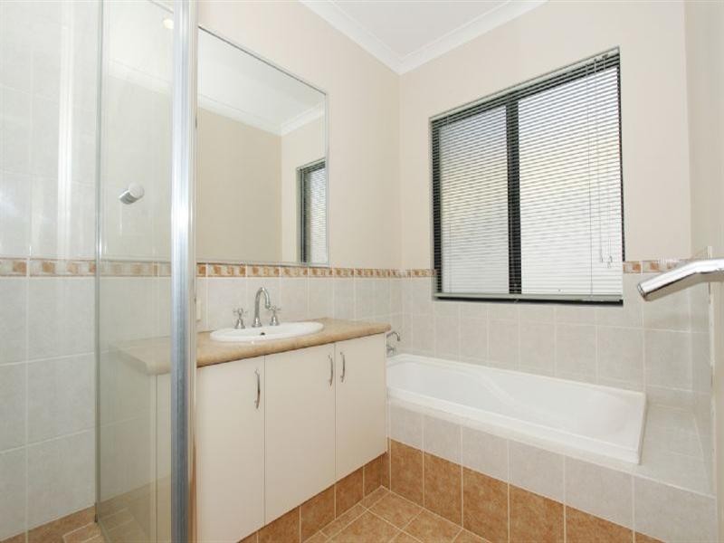 27 Colne Way, Girrawheen WA 6064