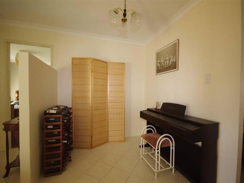 10 River Fig Place, Alexander Heights WA 6064