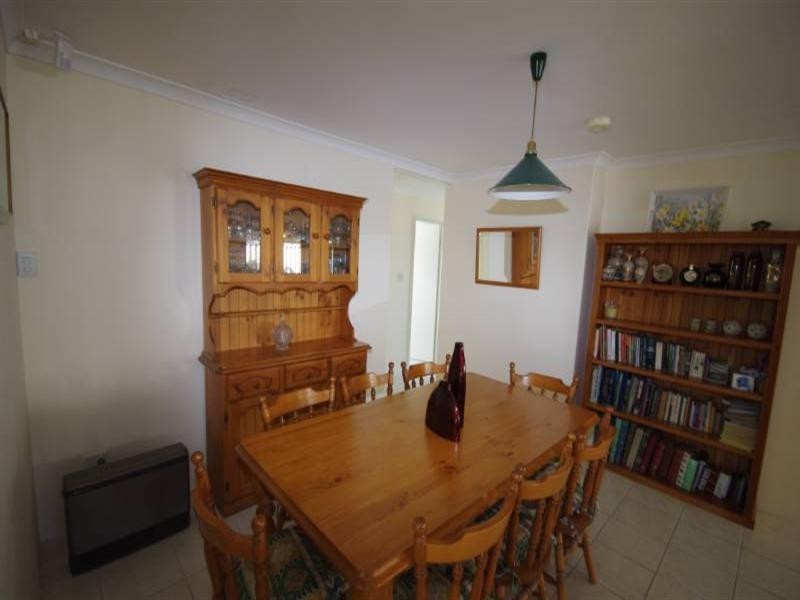 10 River Fig Place, Alexander Heights WA 6064