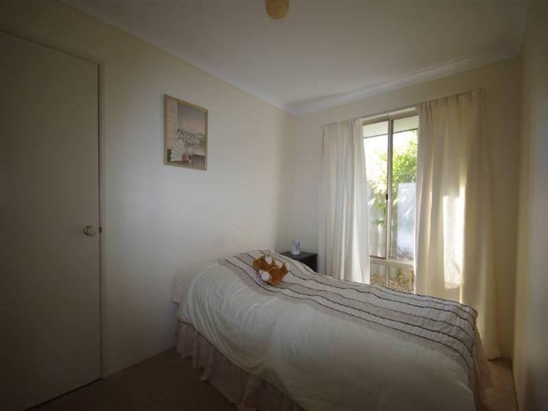 10 River Fig Place, Alexander Heights WA 6064