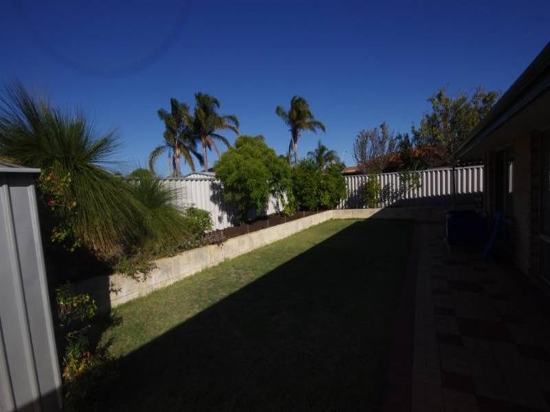 10 River Fig Place, Alexander Heights WA 6064