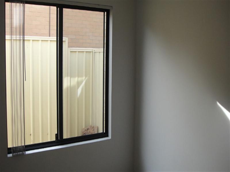 2/92 Culloton Crescent, Balga WA 6061