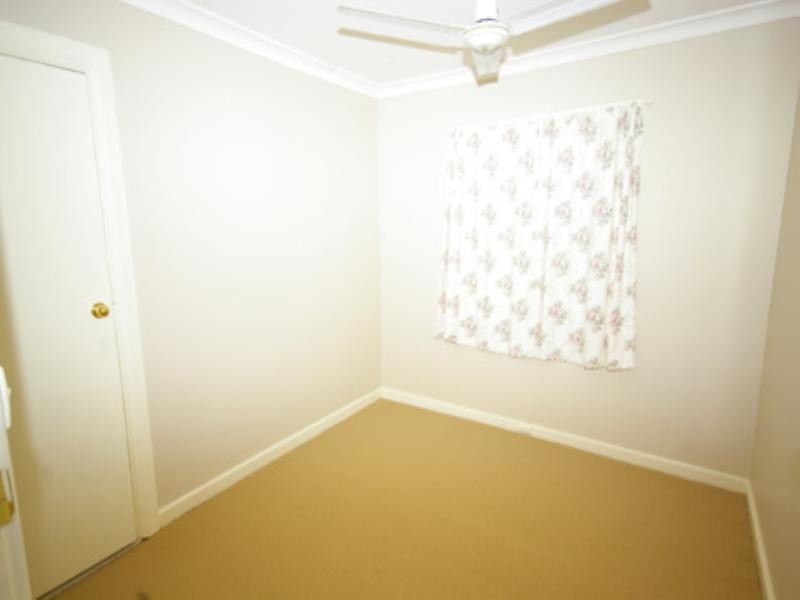 10 Amberton Avenue, Girrawheen WA 6064