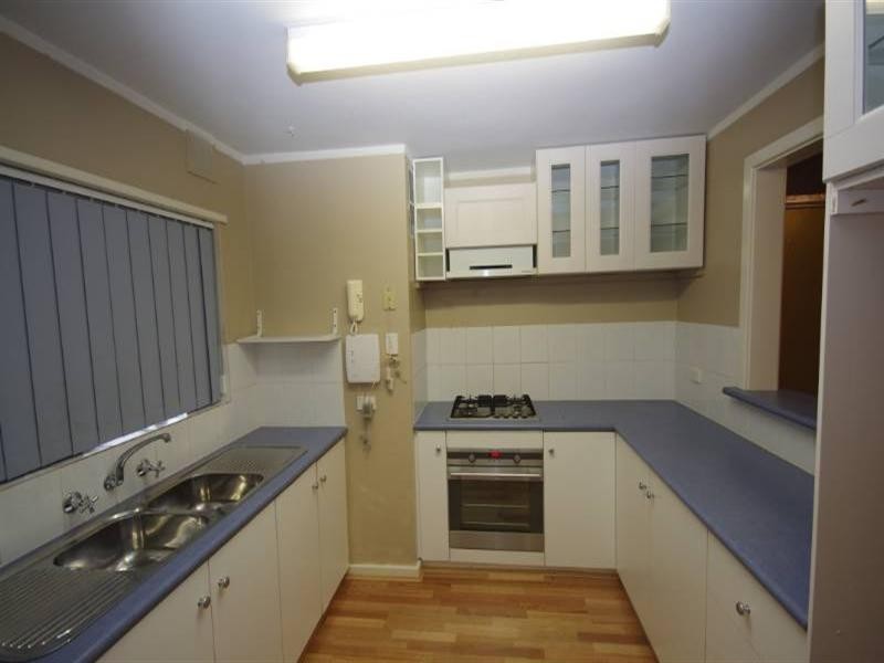 3/26 Salcott Road, Girrawheen WA 6064