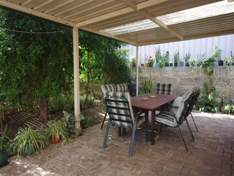 27 Lively Circle, Mirrabooka WA 6061